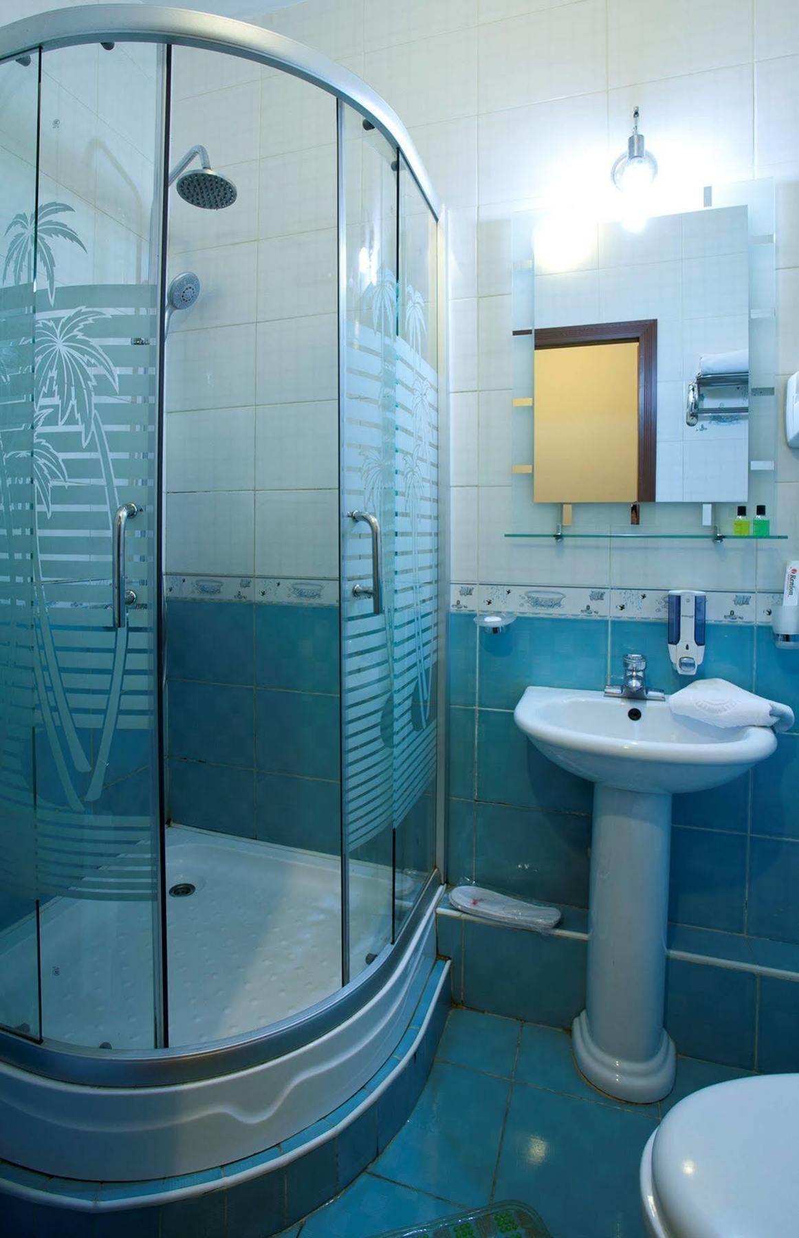Otel Renion 3*