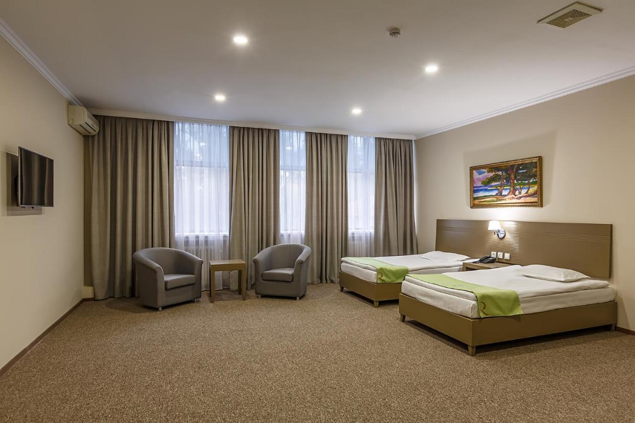 Otel Renion 3*