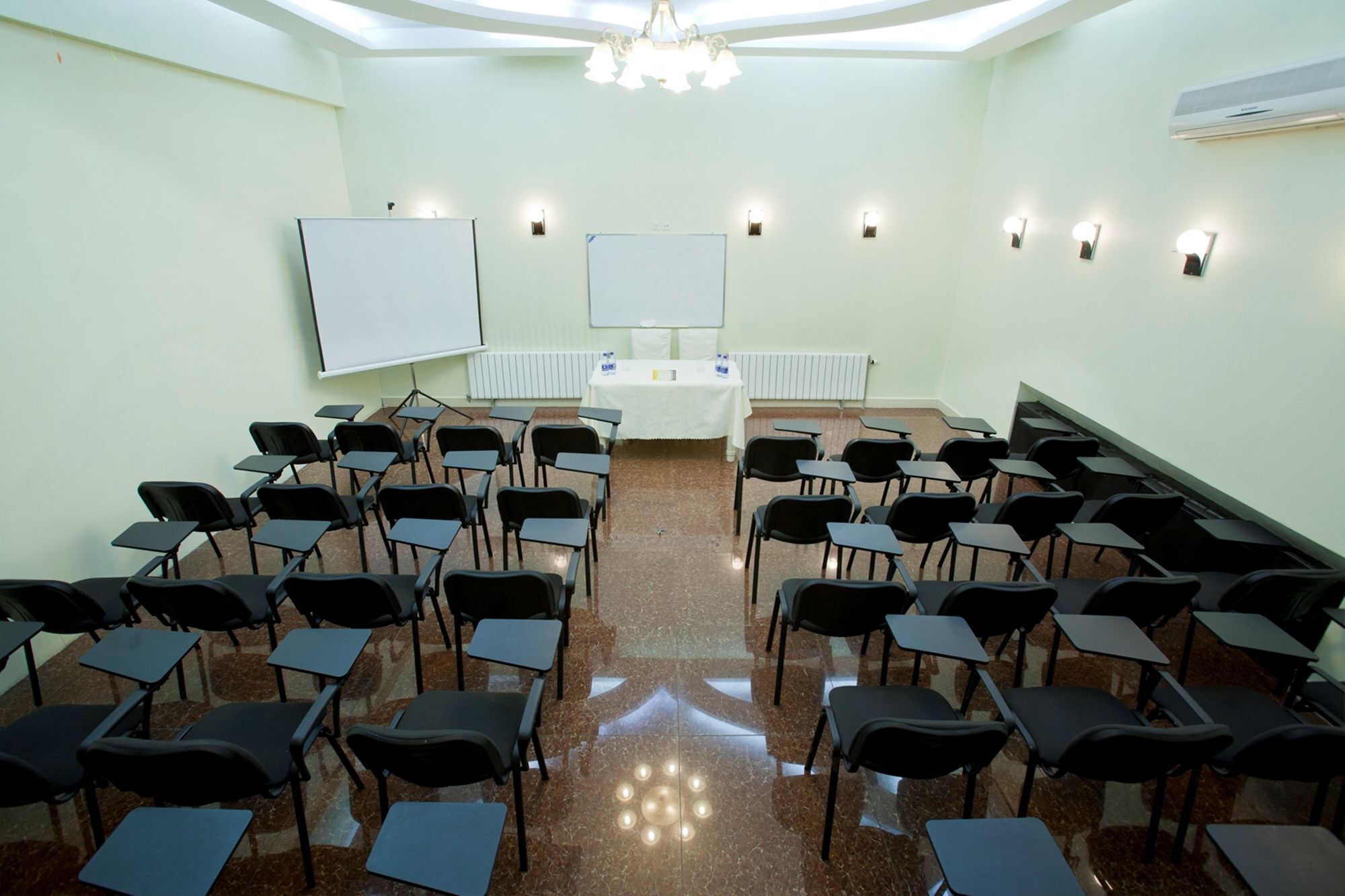 Otel Renion
